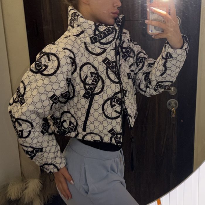 Ново топло яке с елементи гучи