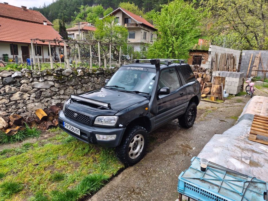 Toyota Raw 4 2.0