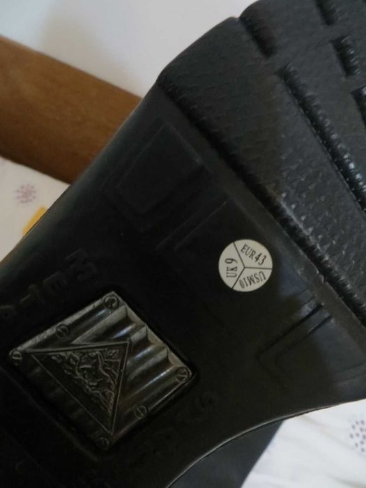 Ботуши за езда Mountain Horse и чапси