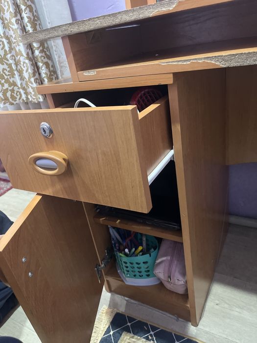 туалетный столик с зеркалом