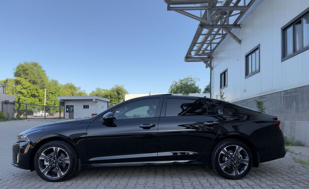 Kia K5 2.0T  //  в идеальном состоянии 23.500km // Qora