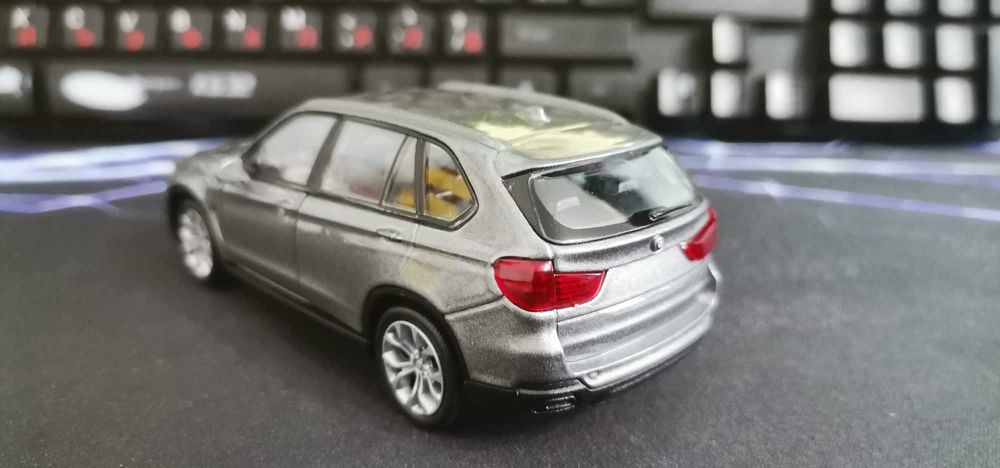 БМВ Х5 в мащаб 1:34