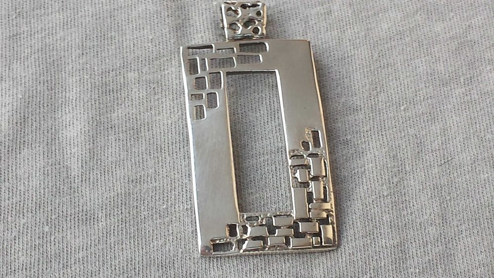 Голяма Нова Дизайнерска Сребърна Висулка 6.15 гр. / проба 925