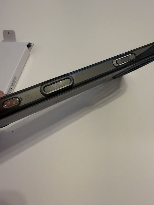 Husa iPhone 16 PM Spigen