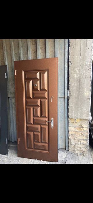 Temir eshik /  железный дверь