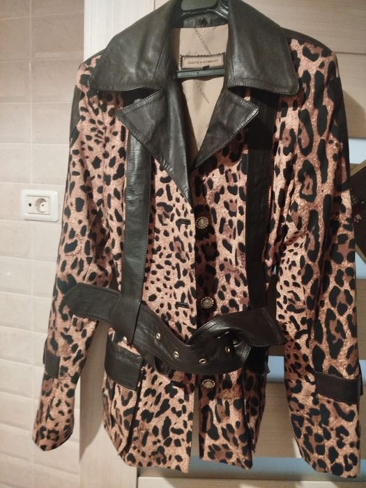 Graca dama din piele