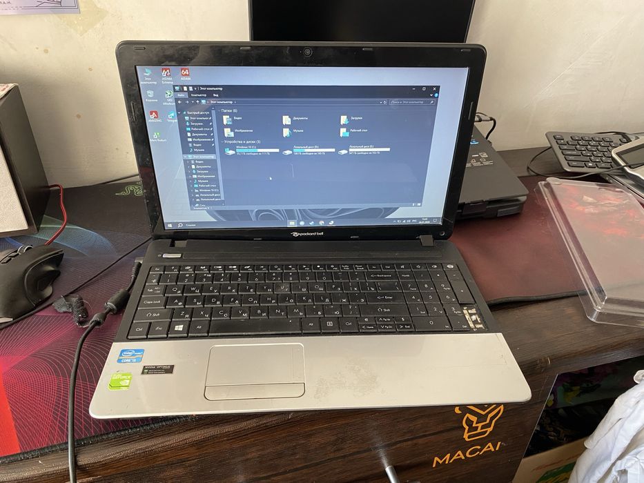 Офисный ноутбук Packard bell