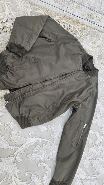 Куртка на весну на 7-10 лет