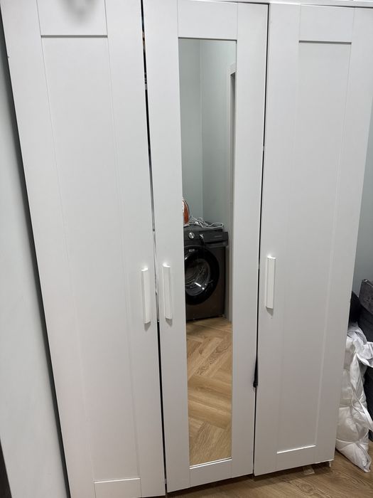 Продам Шкаф Икеа Бримнэс