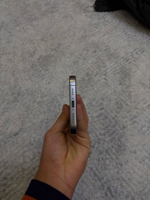 Iphone 16 pro max Natural titanium