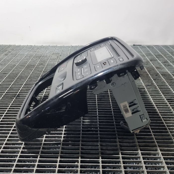 Cd player Dacia Duster 2010 - 2013 (1453) 281155216R