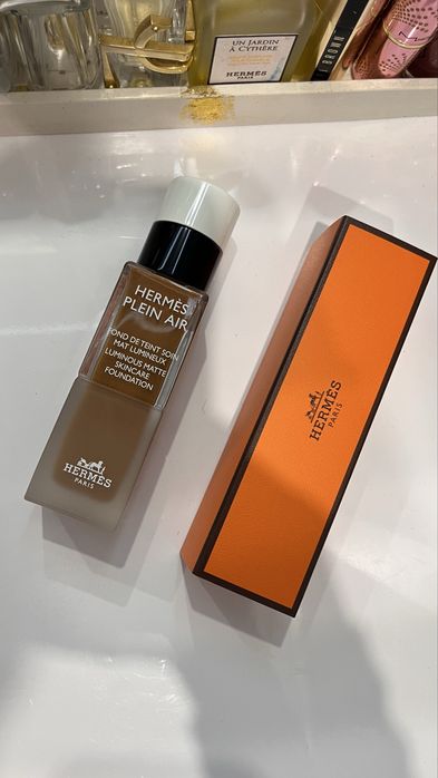 Тональный крем Hermes