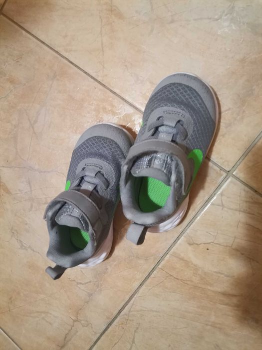 NIKE Обувки REVOLUTION 6, 22 номер