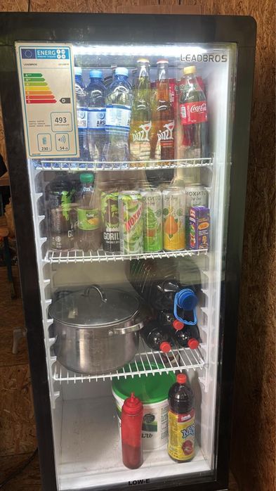 Витринный холодильник