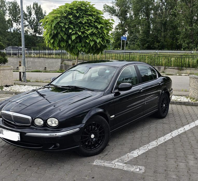 JAGUAR X-Type