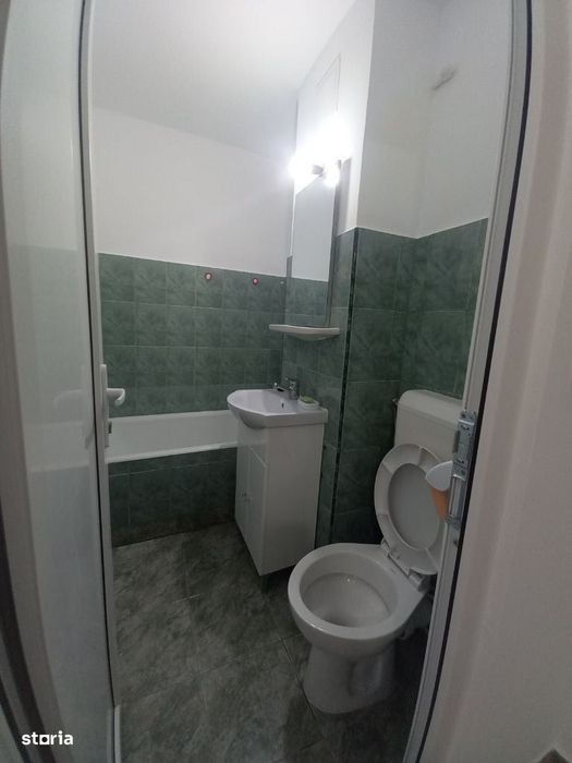 Ofer spre închiriere garsoniera Mioveni