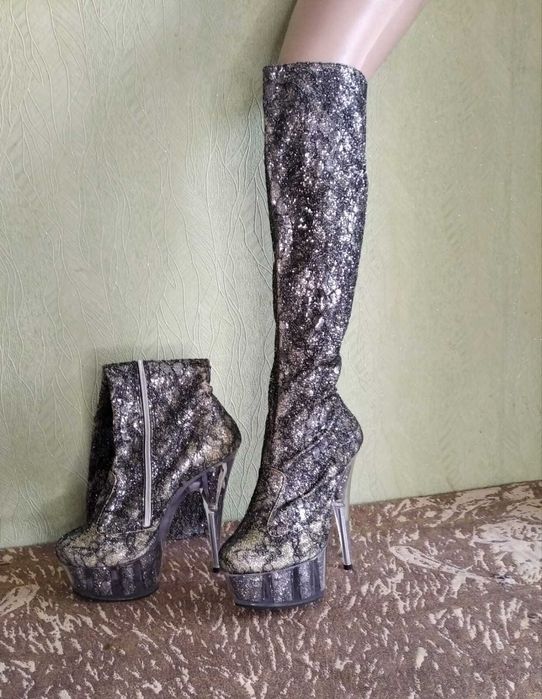 продам ботфорты стрипы