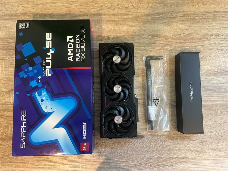 Sapphire Radeon RX 9070 XT PULSE 16GB