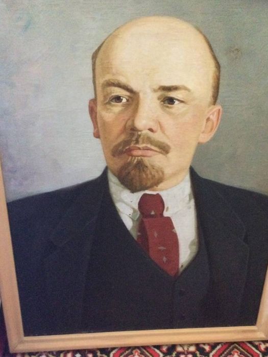 Портрет Ленина продаётся