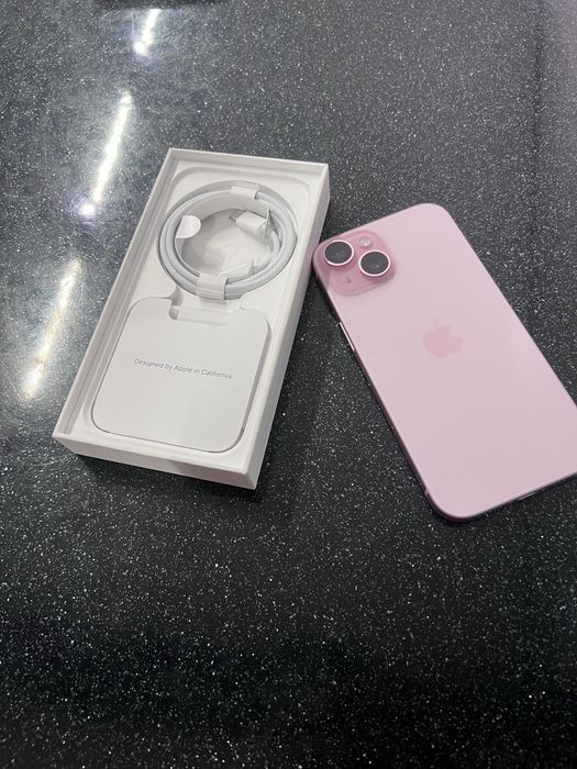 Продам IPhone 15 на 128
