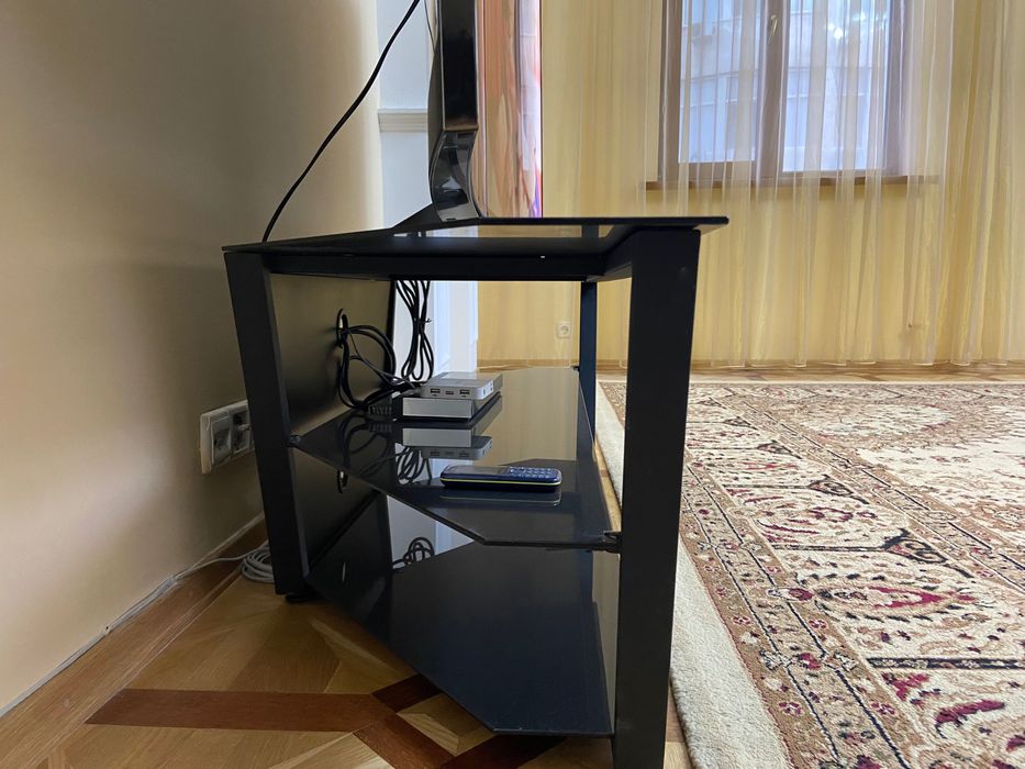 Подставка под телевизор