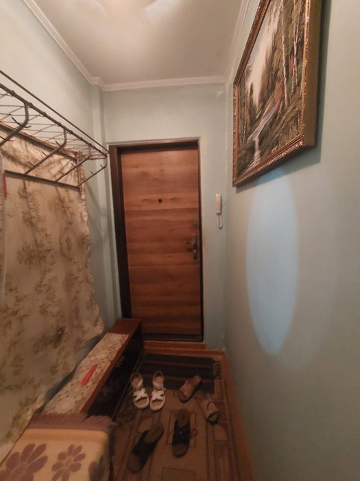Продается двухкомнатная квартира.