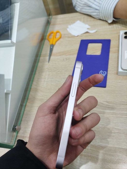 Iphone 13 Mini sotiladi