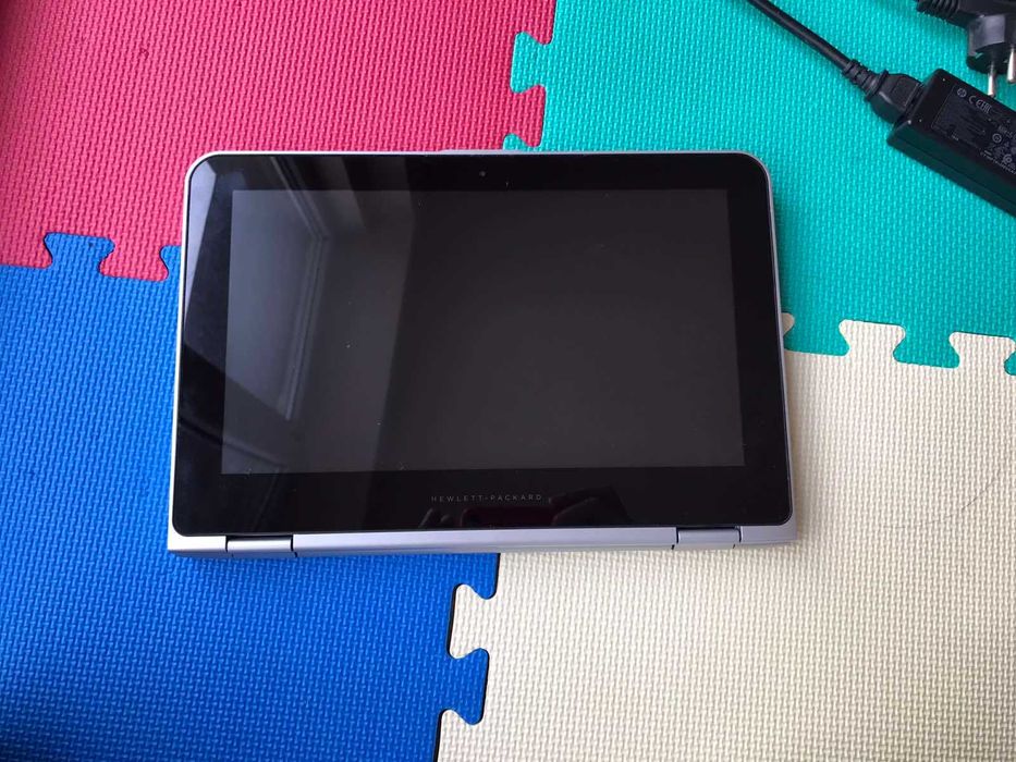 HP Pavilion x360 11.6” Touch 2в1 / 360° / 4GB RAM / 456GB/ Батерия ~3ч