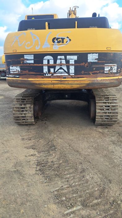 Excavator pe senile CAT 318C