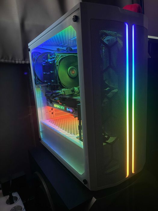 Компютър с AMD 7600X, RTX 4070 Ti, 32GB RAM, 1TB SSD + 4TB HDD, 1000W PSU, WiFi + Bluetooth