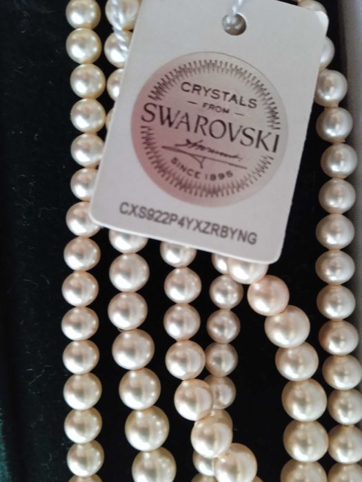 Колие и Обеци Swarovski