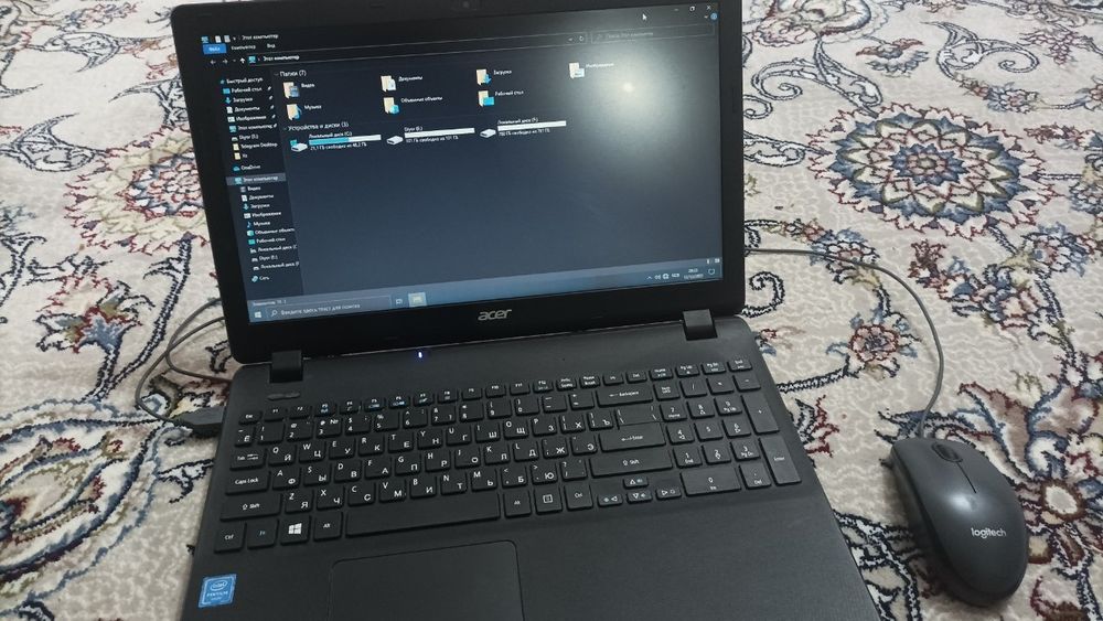 Acer Intel pentium CPU N3710 1tb hotra