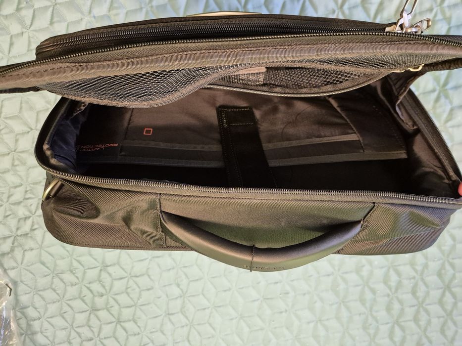 Пътни чанти за лаптоп през рамо