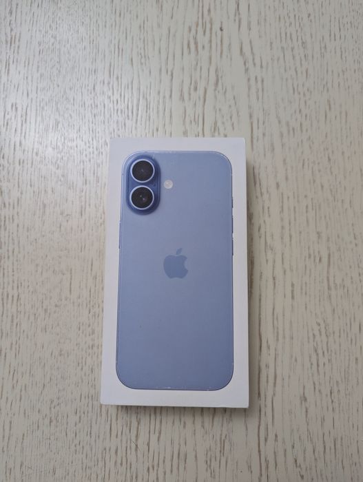 Iphone 17 цвет Mist Blue