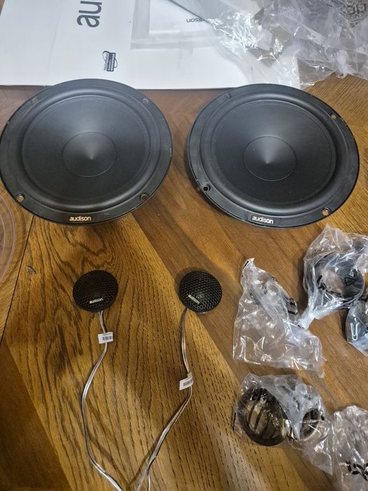 Audison динамики и сабвуфер