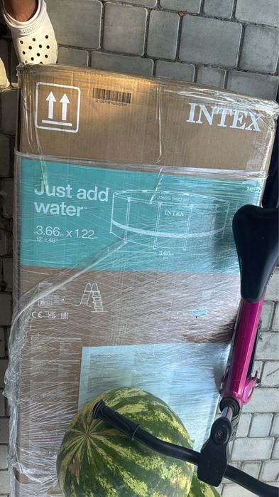 Продам новый бассейн intex
