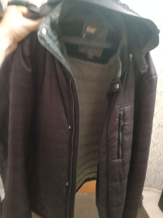 Куртка б у в нормальном состоянии