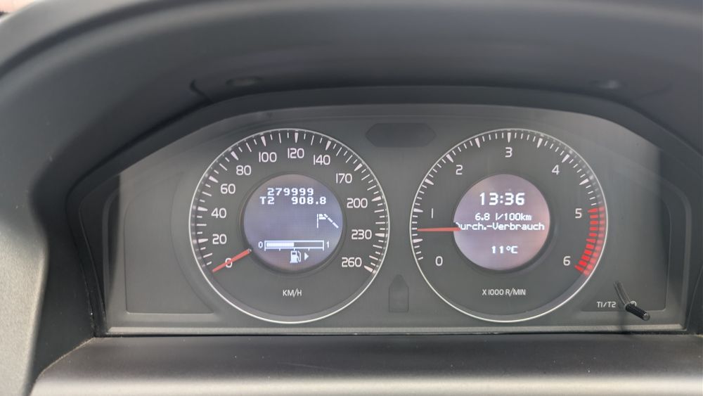 VOLVO XC60 2010 — imagine 4