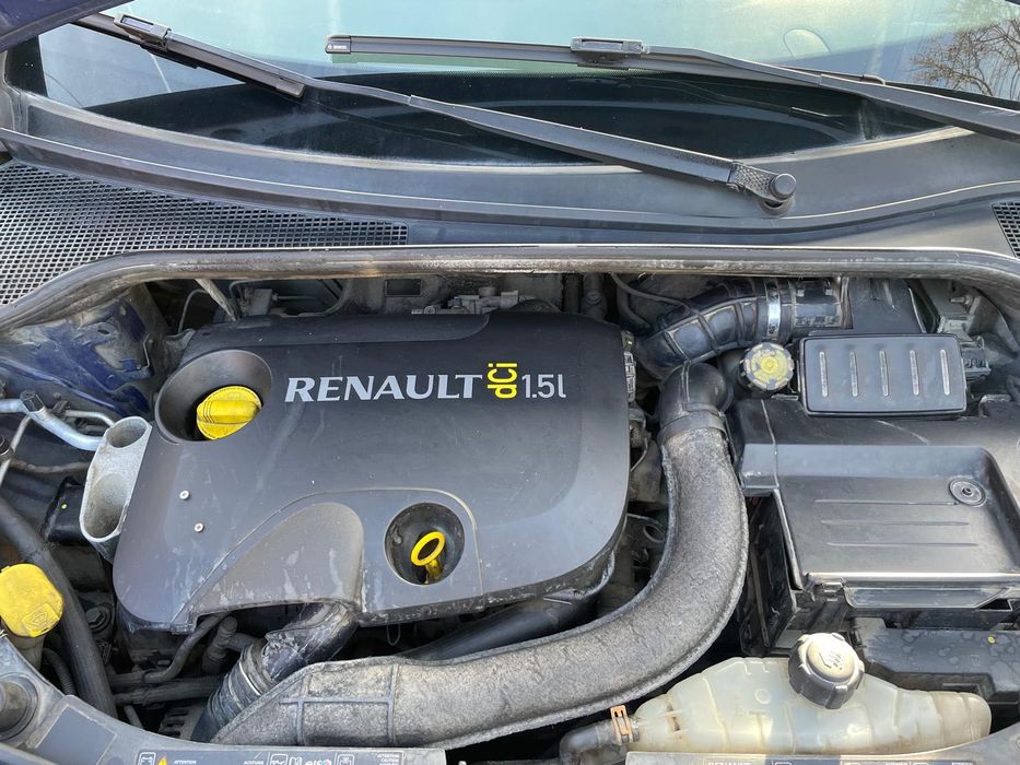 Renault Clio 1.5 DCI cu 2 seturi de genți și cauciucuri, iarnă și vara
