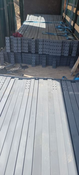 Vând structură metalică 10×20×4h