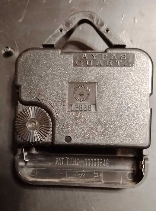 Стенен  Часовник