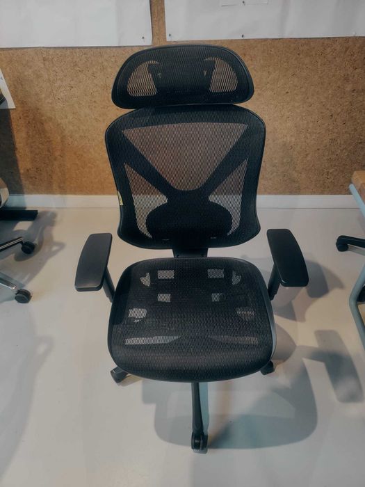 Scaun de birou ANTARES - ergonomic AERO PRO flexibil si rezistent