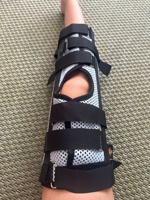Orteza fixa de genunchi