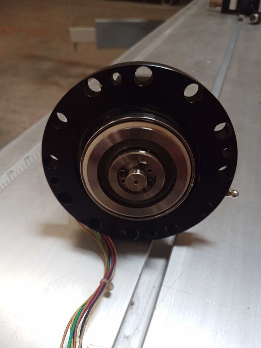 Motor CNC  Perfect pentru gravura, debitare/frezare lemn, piatra, metale