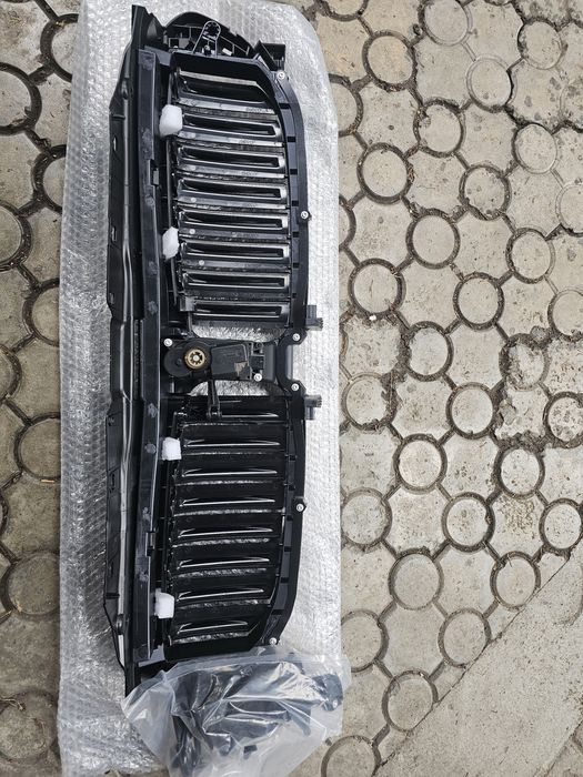 Предна  маска   BMW   g-30    51747497279