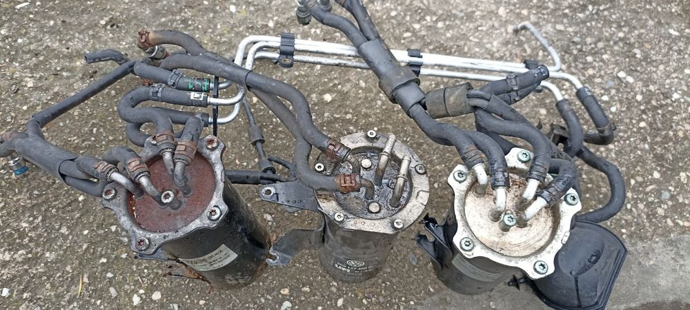 Carcasa Filtru combustibil / motorina  Touran Octavia 2 Golf 5 Passat