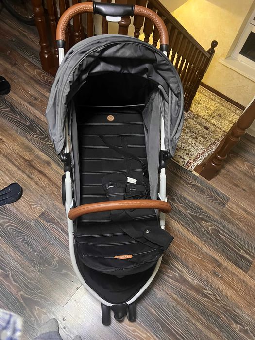 Продам прогулочную коляску Happy Baby Ultima V2