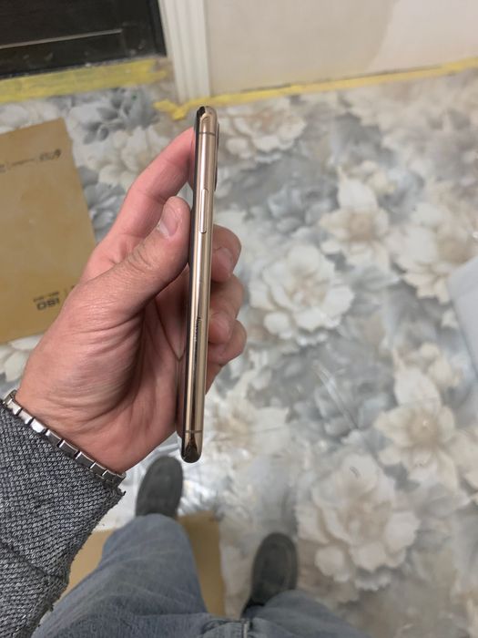 Iphone 11 pro gold