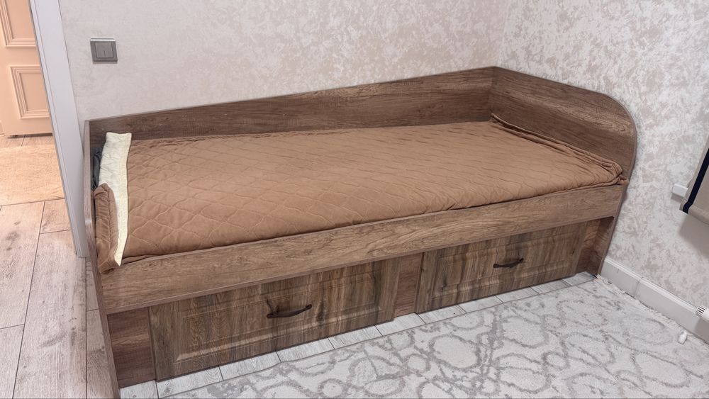 Продам детскую кровать