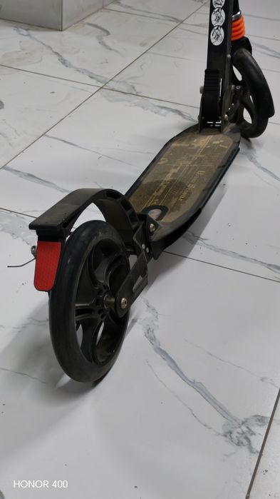 Продам самокат Urban Scooter